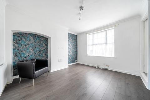 2 bedroom end of terrace house for sale, Tristram Road, Bromley