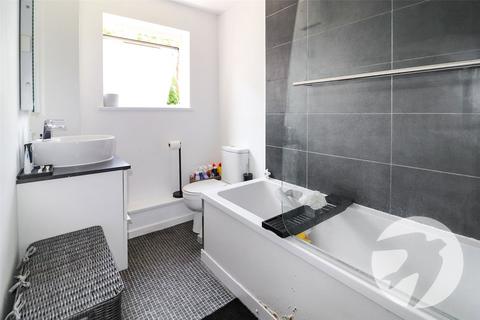 14 Kempton Close, Erith, DA8 3SR