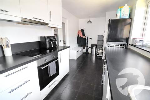 14 Kempton Close, Erith, DA8 3SR
