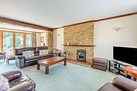 4 bedroom detached house for sale, Green Close, Chelmsford