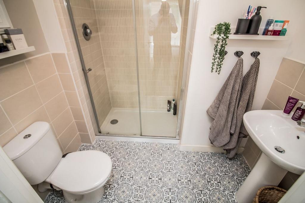 En-suite.