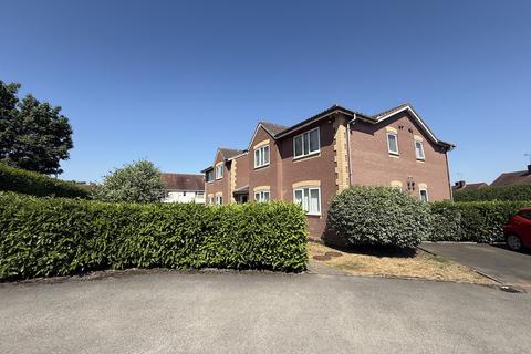 1 bedroom flat to rent, KINGSWINFORD - Laburnum Road