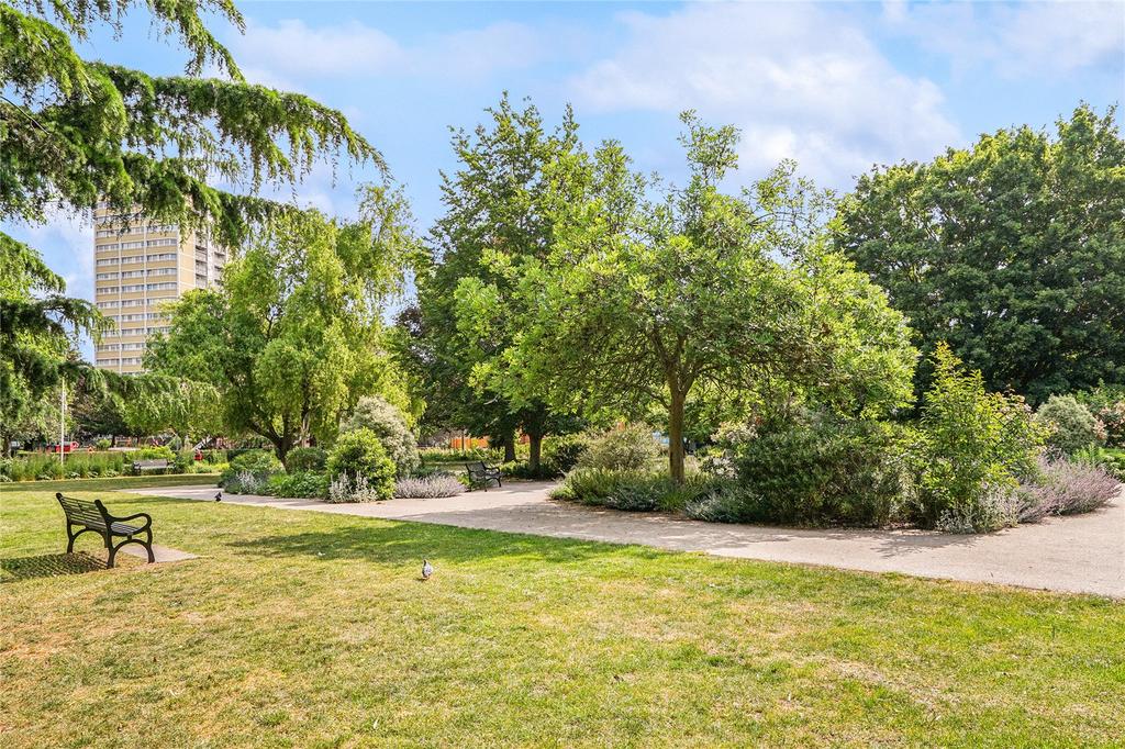 Vauxhal Park