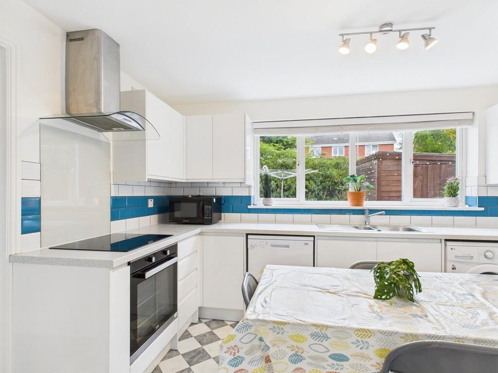 Kitchen/Dining