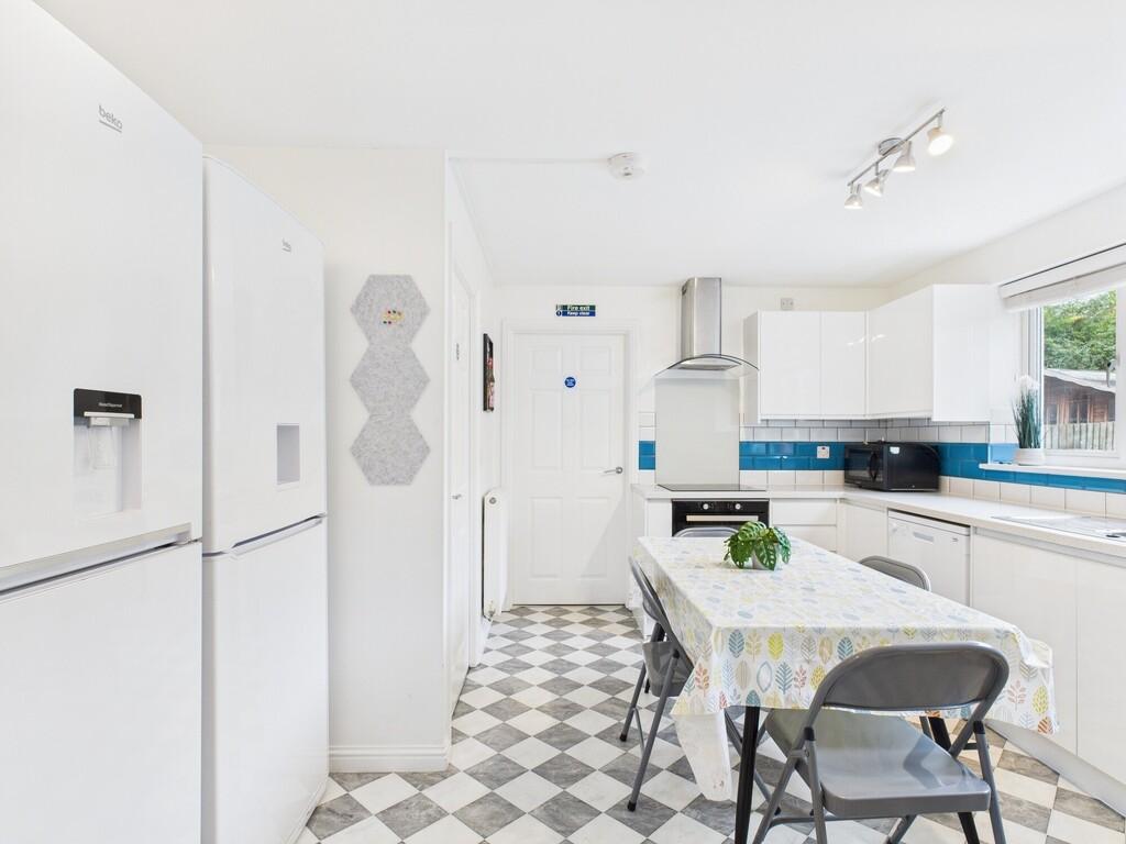 Kitchen/Dining
