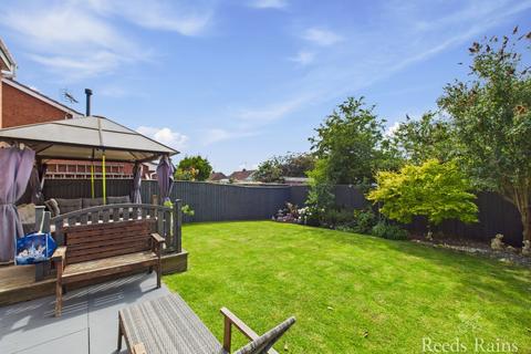 3 bedroom detached house for sale, Aysgarth Rise, East Yorkshire YO16