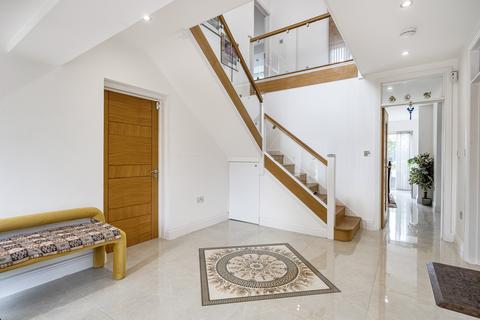 4 bedroom detached house for sale, Sandy Lane, Sutton SM2