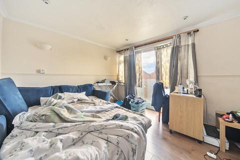 26 Belgrave Walk, Mitcham, CR4 3QB