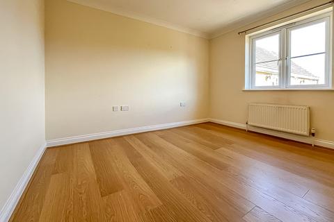 2 bedroom end of terrace house to rent, Maple Way, Essex CM6