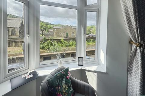3 bedroom apartment for sale, Burnley Road, Hebden Bridge HX7