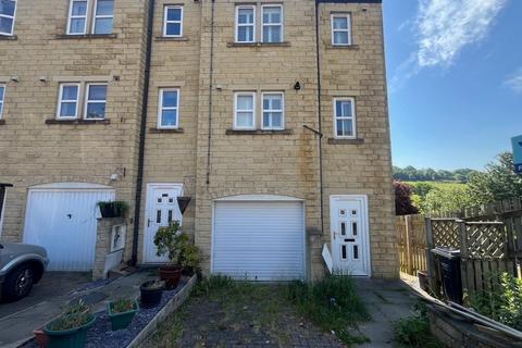 4 bedroom end of terrace house for sale, Daisy Hill Close, Halifax HX2