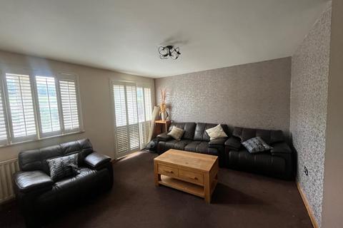 4 bedroom end of terrace house for sale, Daisy Hill Close, Halifax HX2