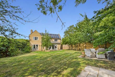 Laxton Drive, Oundle, Peterborough, PE8