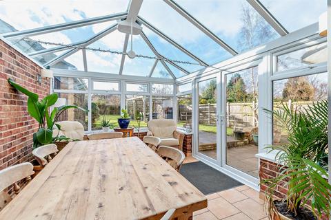 Little Gables Back Lane, Elton, Peterborough, PE8 6RH