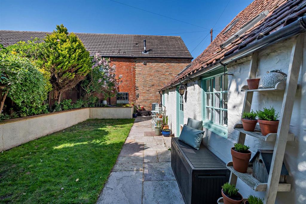 8647083-exterior05-8