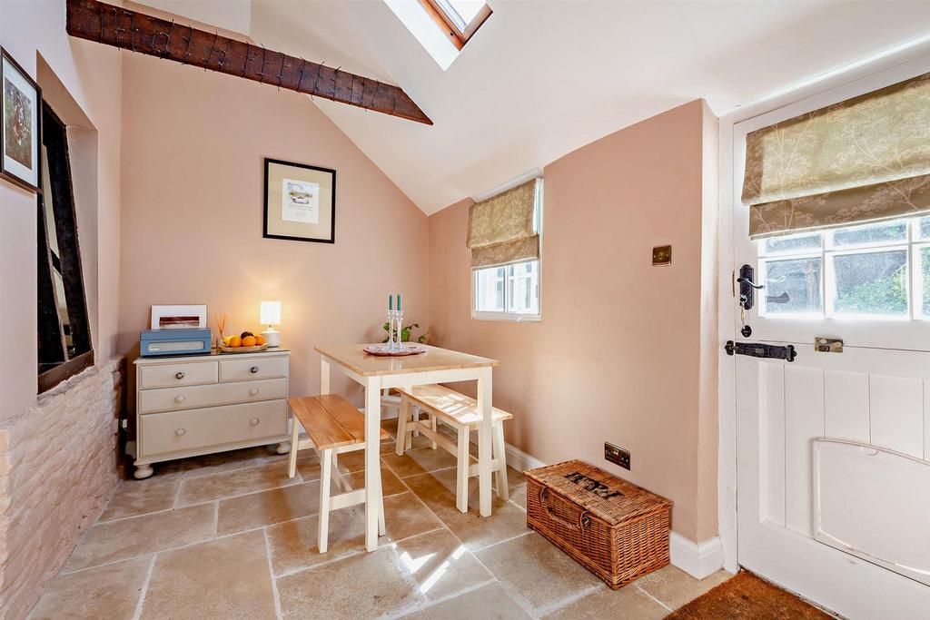 8647083-interior23-8