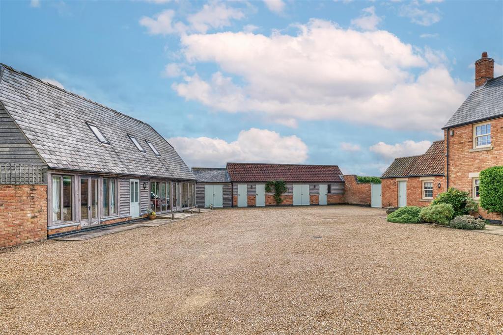 3-Brook Lodge - Exte