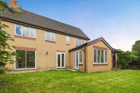 4 bedroom detached house for sale, Sutton Road, Oundle, Peterborough, PE8