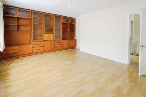 3 bedroom end of terrace house for sale, Cardinal Drive, Ilford IG6