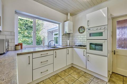 11 Danford Close, Oundle, Peterborough, PE8 4DJ