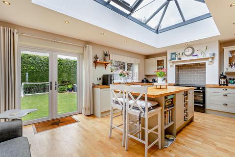 7 Drapers Close, Warmington, Peterborough, PE8 6UQ