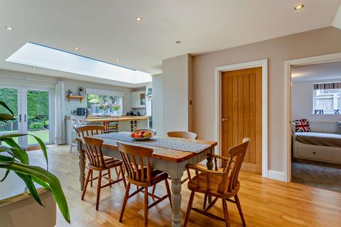 7 Drapers Close, Warmington, Peterborough, PE8 6UQ