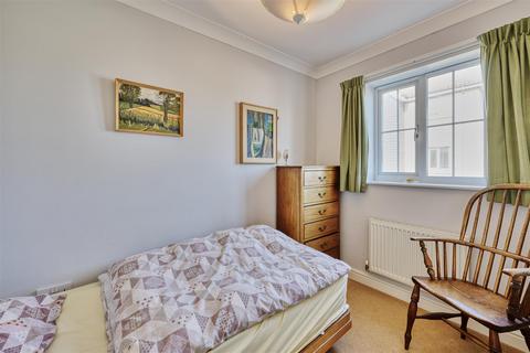 6 Bridge View, Oundle, Peterborough, PE8 4DT