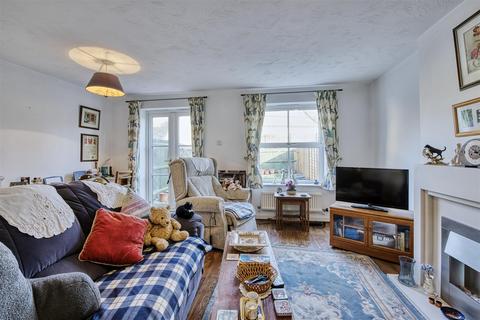 33 Dexter Way, Warmington, Peterborough, PE8 6WH