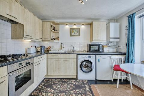 33 Dexter Way, Warmington, Peterborough, PE8 6WH