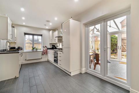 83 Creed Road, Oundle, Peterborough, PE8 4QX