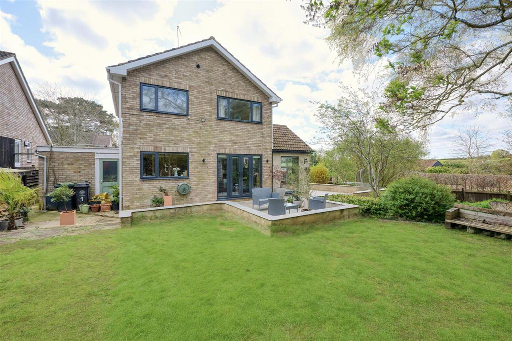 5-1 Mauntley Avenue