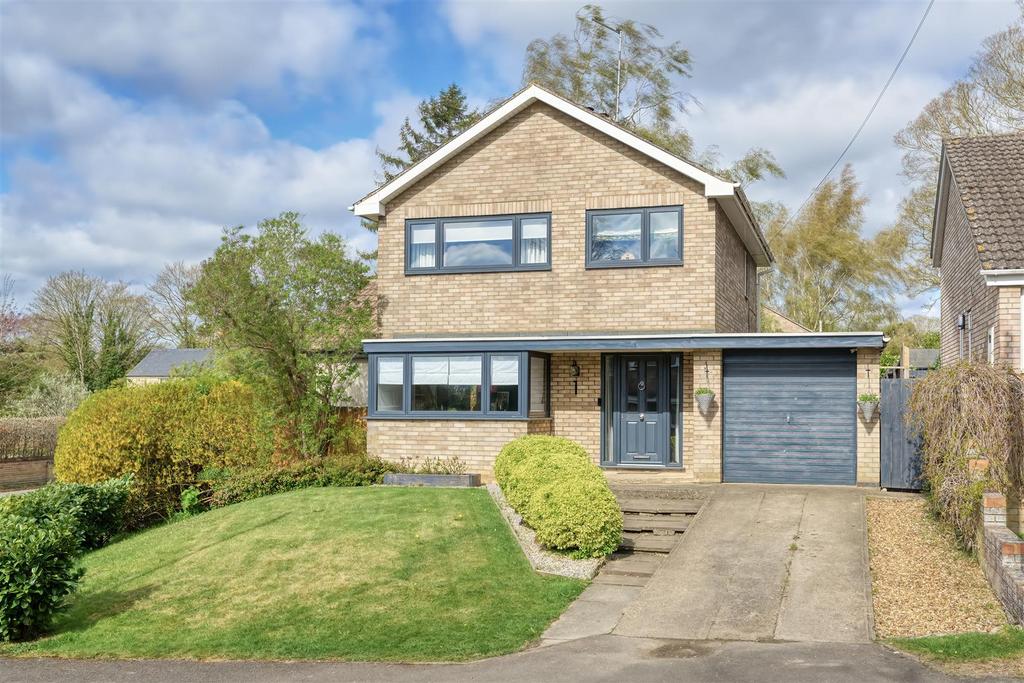 3-1 Mauntley Avenue