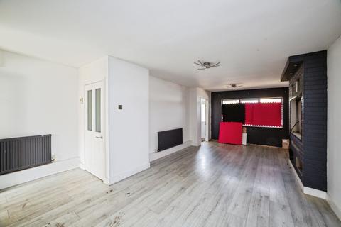 3 bedroom end of terrace house for sale, Avenue Road, Rotherham S63