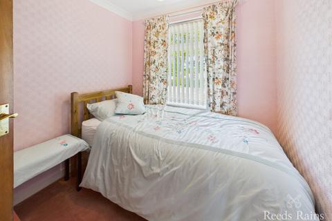 3 bedroom semi-detached house for sale, Church Lane, Scarborough YO11