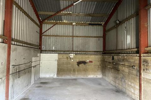 Distribution warehouse to rent, 1 Gravel Pit Lane Prestbury GL52 3NQ