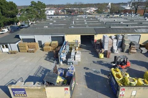 Distribution warehouse to rent, 49-55 Gatwick Rd Crawley RH10 9RD