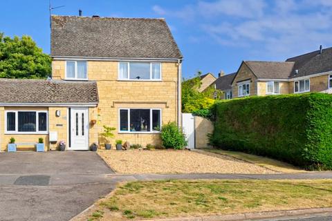 Alexander Drive, Cirencester