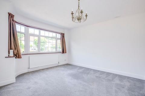 Round Corners Hedsor Road, Bourne End, SL8 5DH