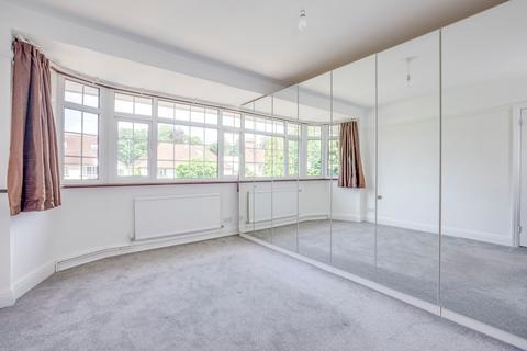 Round Corners Hedsor Road, Bourne End, SL8 5DH