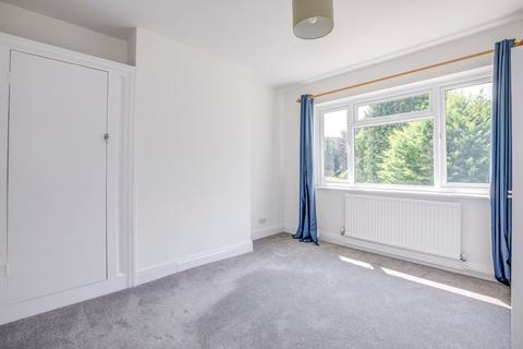 Round Corners Hedsor Road, Bourne End, SL8 5DH