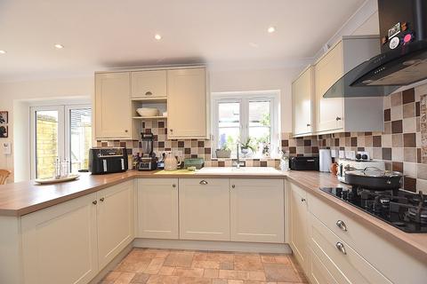 4 Blackberry Close, Shepton Mallet, BA4 4EJ