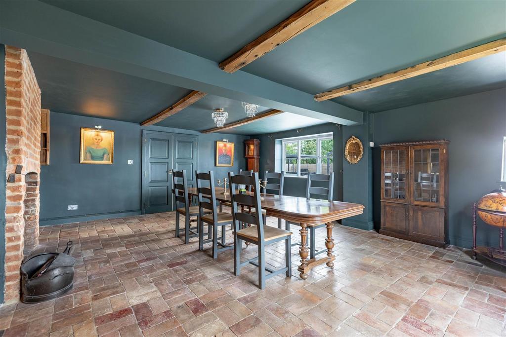 825 A1035-HDR.jpg