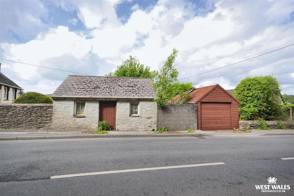 Outbuildings / Garage