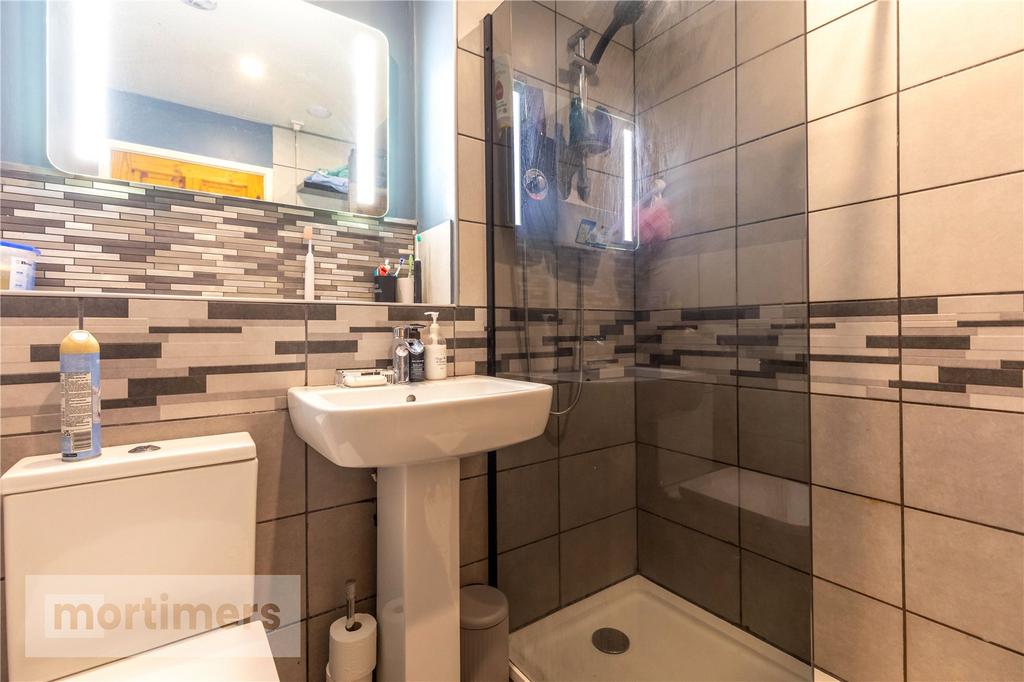 Family Shower Room