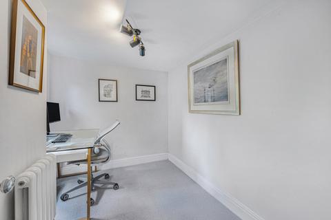 105a Petherton Road, London, N5 2QT