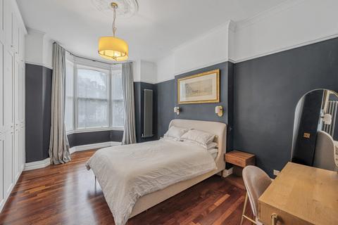 105a Petherton Road, London, N5 2QT