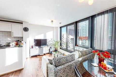 2 bedroom apartment to rent, City South, Manchester M15