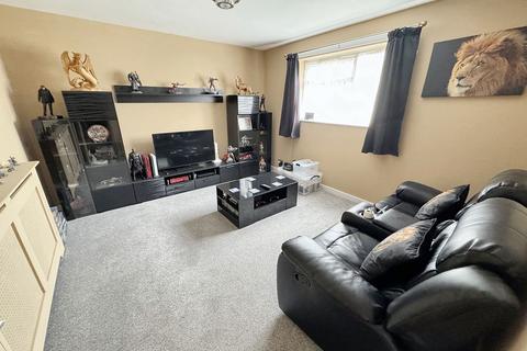 28 Cameron Close, Tiverton, EX16 5DB