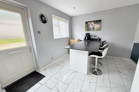 28 Cameron Close, Tiverton, EX16 5DB