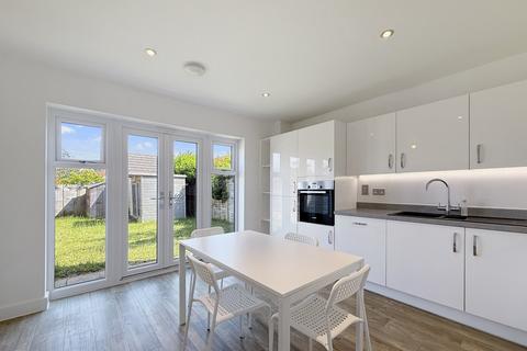 3 bedroom semi-detached house for sale, Beadon Way, Woodbridge IP12